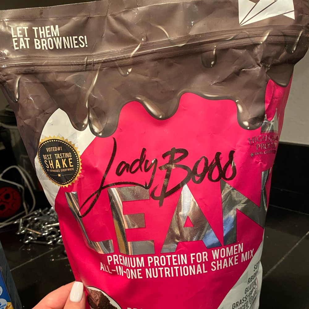 Brownie batter Ladyboss lean